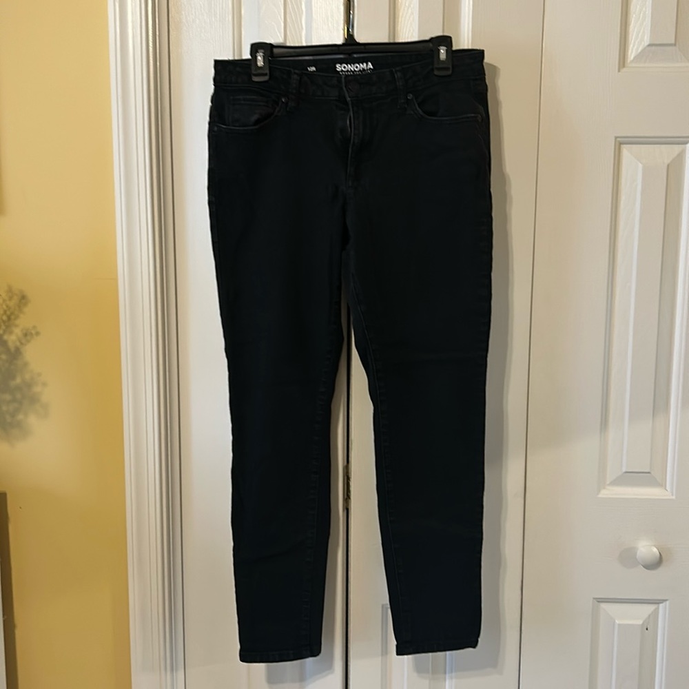 EUC Sonoma Skinny Jeans